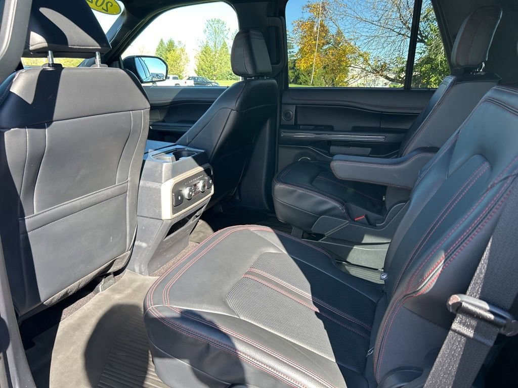 Used 2023 Ford Expedition Limited image 30