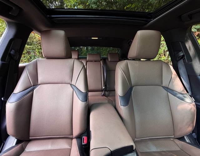 Certified 2025 Lexus ES 300h w/ Premium Package FWD image 21