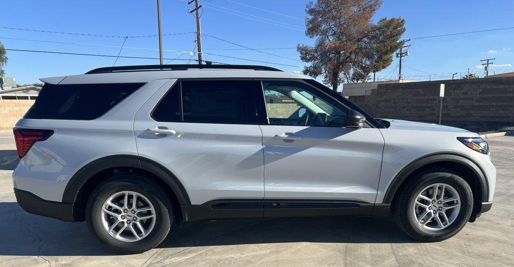 New 2026 Ford Explorer Active image 6