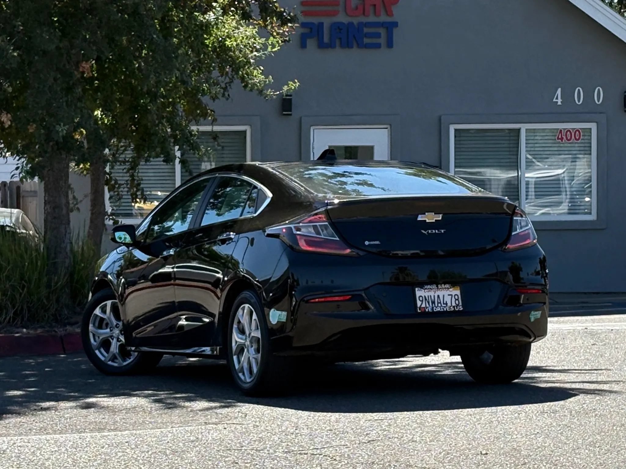 Used 2017 Chevrolet Volt Premier w/ Driver Confidence II Package FWD image 7