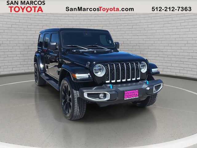 Used 2022 Jeep Wrangler Unlimited Sahara w/ Cold Weather Group image 3