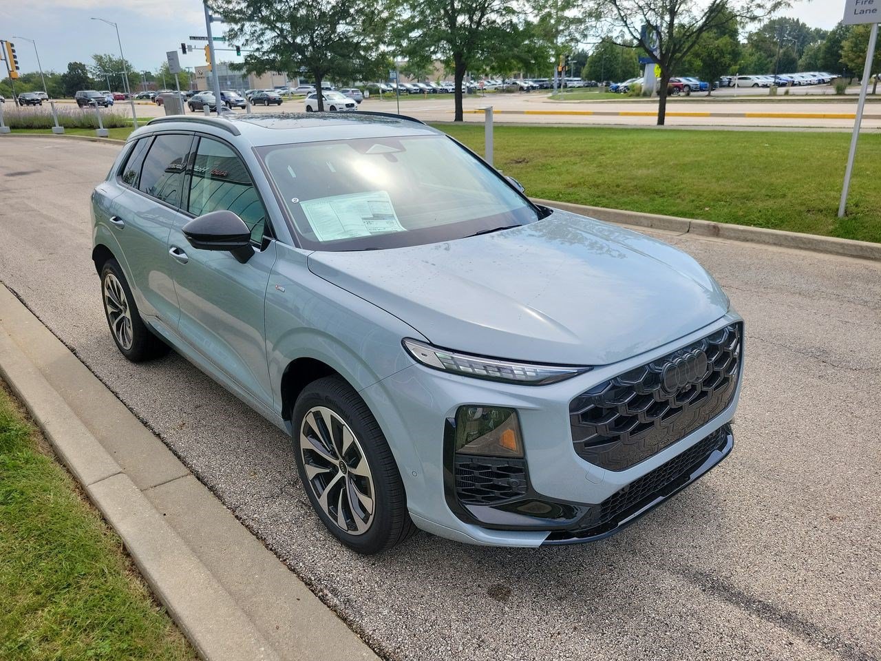 New 2026 Audi Q3 quattro 2.0T AWD/4WD image 28