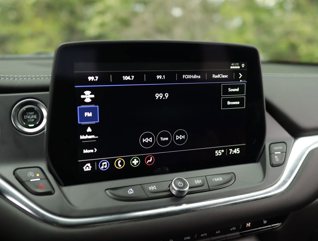 Used 2025 Chevrolet Blazer LT FWD image 12