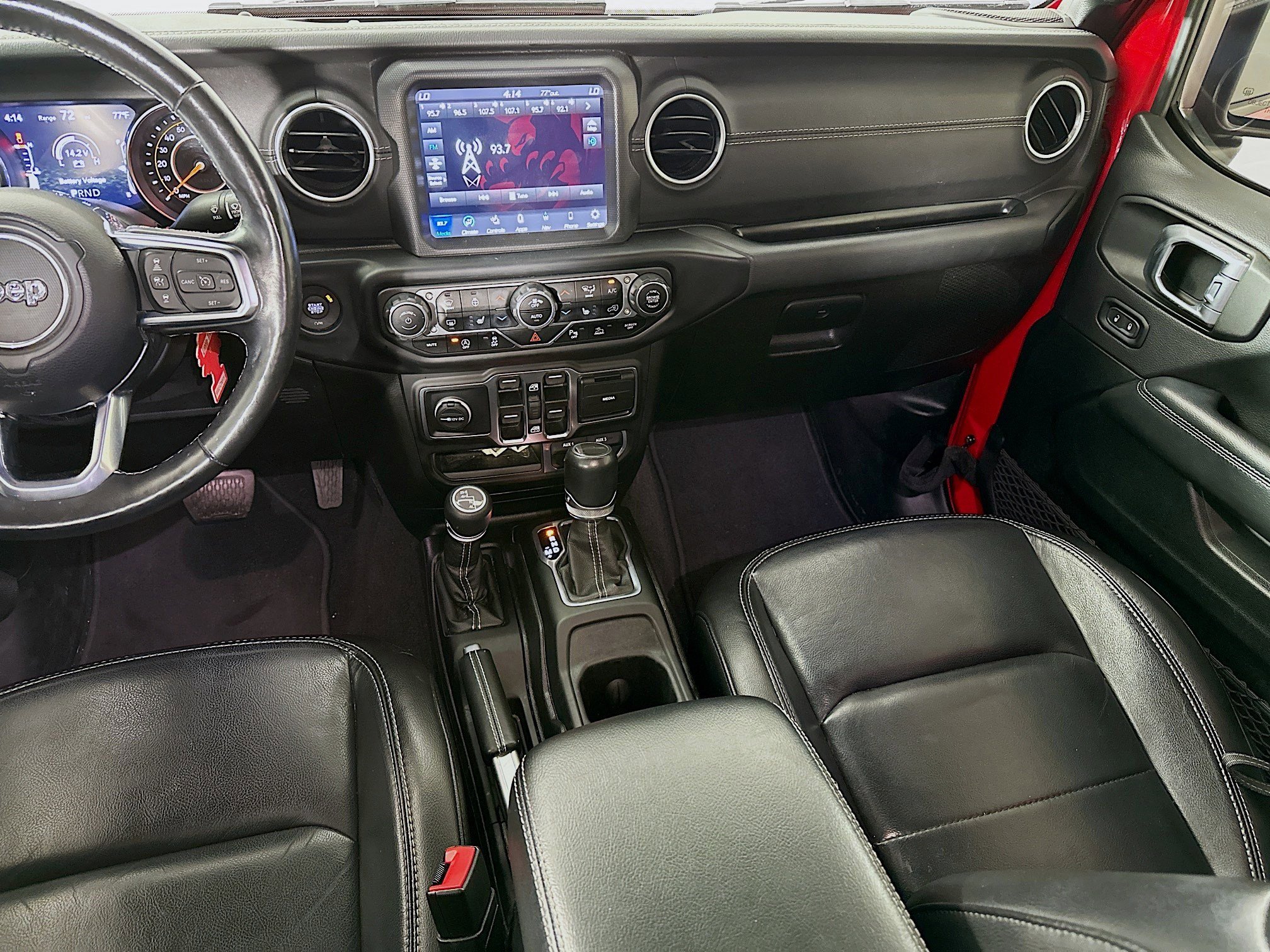 Used 2020 Jeep Gladiator Overland image 25