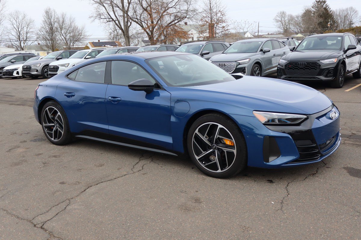 Used 2024 Audi RS e-tron GT AWD/4WD image 3