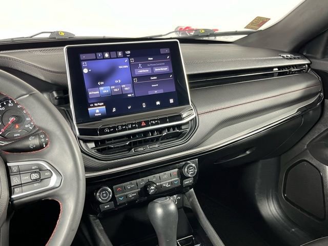 Used 2024 Jeep Compass Trailhawk image 17