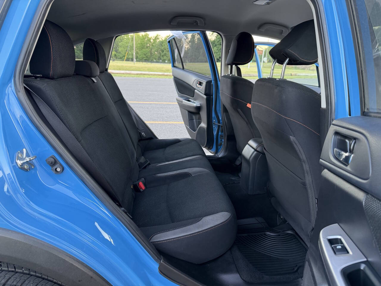 Used 2016 Subaru Crosstrek 2.0i Premium AWD/4WD image 9