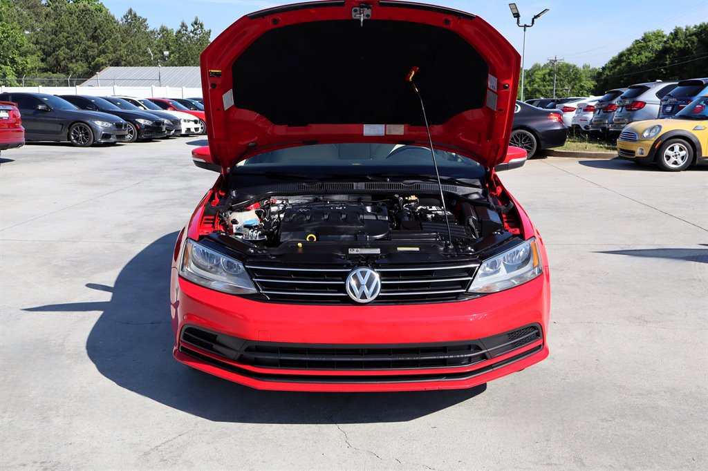 Used 2015 Volkswagen Jetta TDI SE FWD image 35