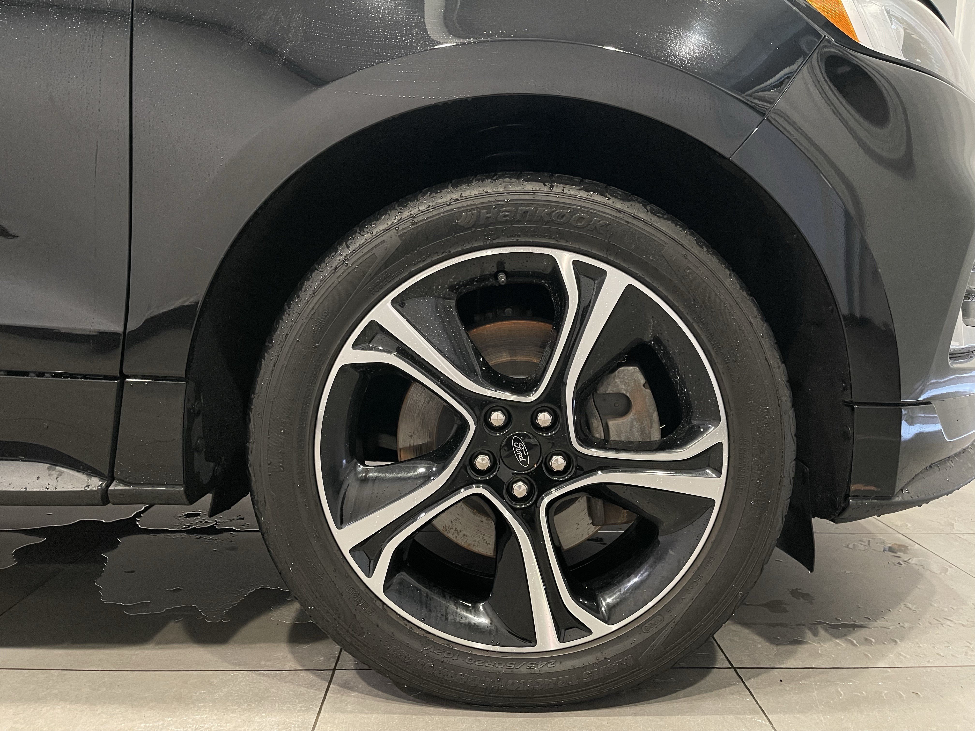 Used 2023 Ford Edge ST AWD/4WD image 10