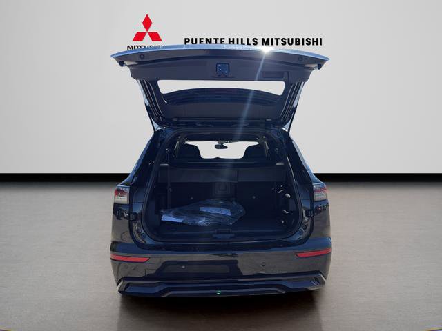 New 2026 Mitsubishi Outlander LE FWD image 9