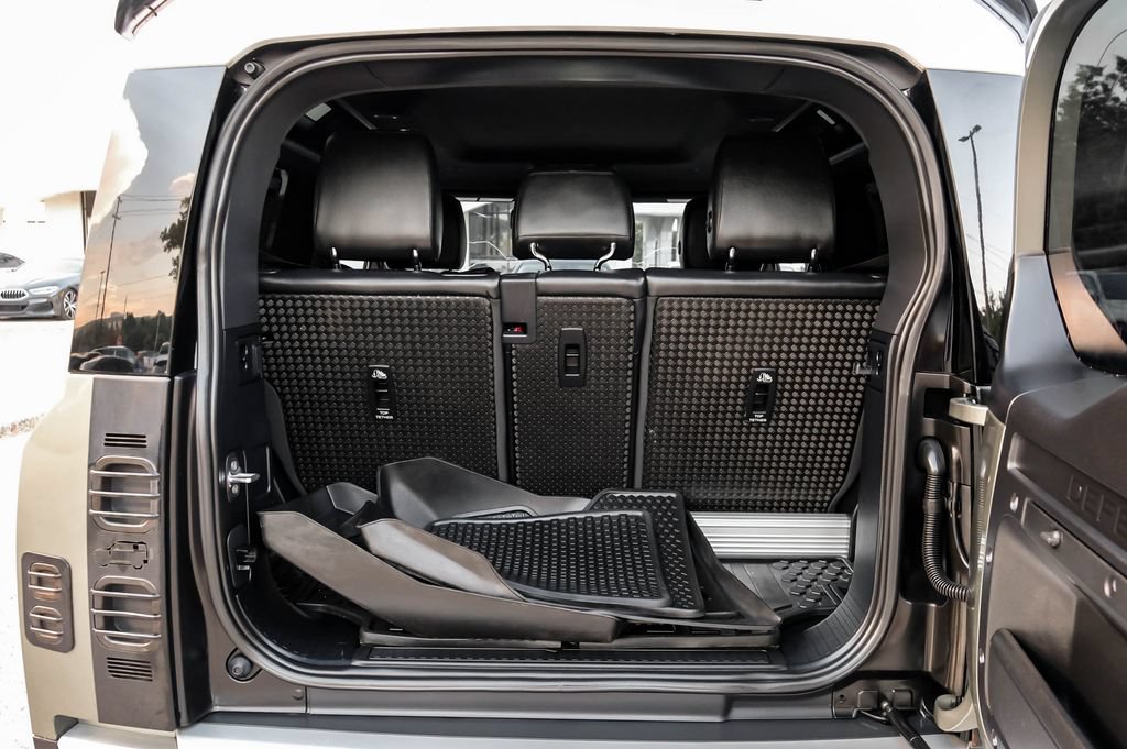 Used 2022 Land Rover Defender 90 S AWD/4WD image 43