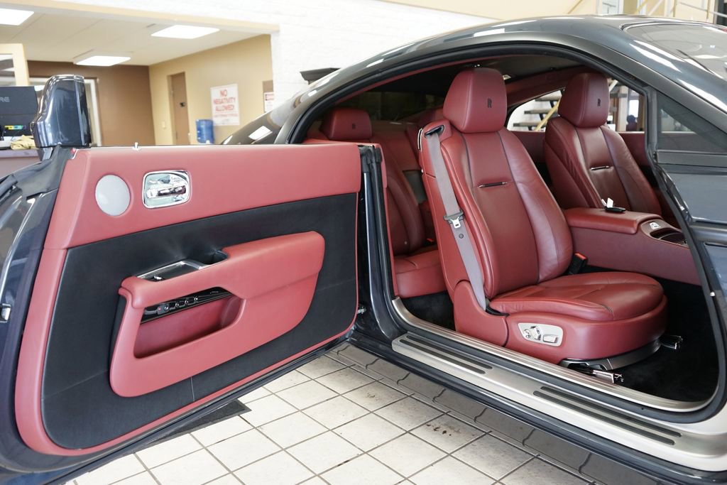 Used 2016 Rolls-Royce Wraith image 55
