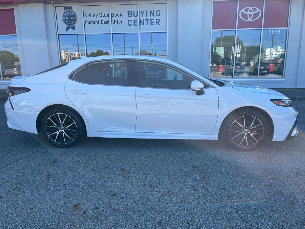 Certified 2024 Toyota Camry SE image 6