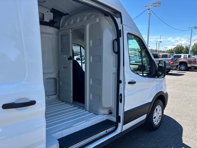 Used 2025 Ford Transit 250 148 High Roof RWD image 31