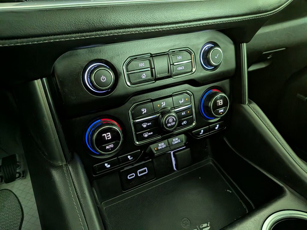 Used 2021 Chevrolet Tahoe Z71 w/ Z71 Signature Package image 27