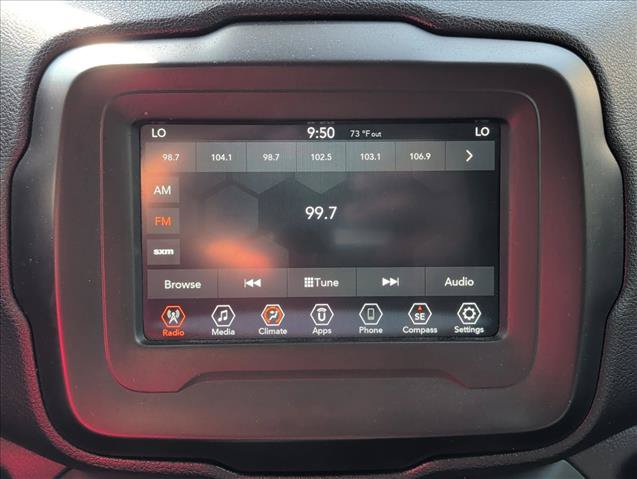 Used 2020 Jeep Renegade Latitude FWD image 15