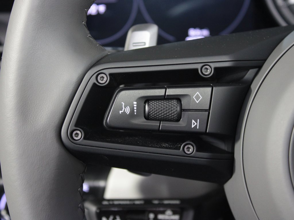 Used 2024 Porsche 911 Carrera GTS image 29