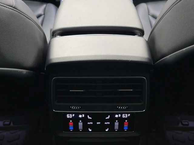 Used 2023 Audi Q7 3.0T Prestige AWD/4WD image 31