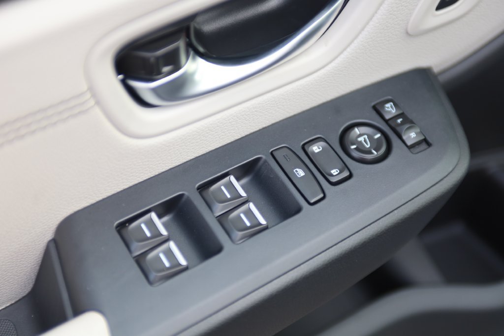 New 2026 Honda Pilot Touring image 11