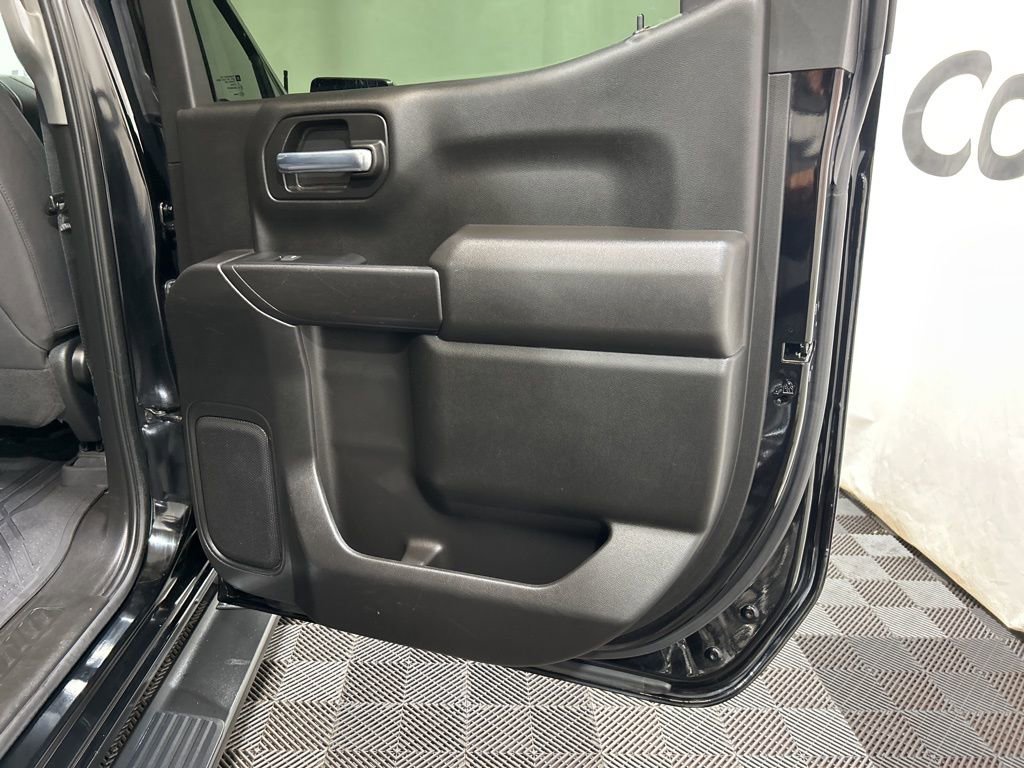 Used 2021 Chevrolet Silverado 1500 LT w/ Bed Protection Package image 11