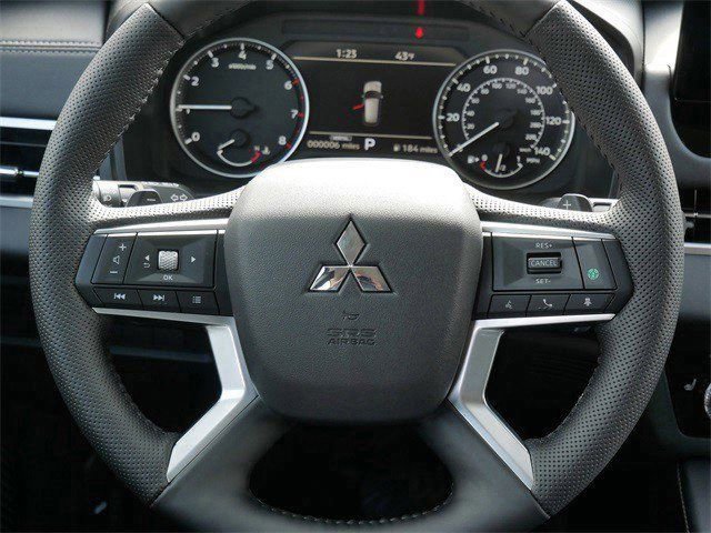 New 2026 Mitsubishi Outlander SE AWD/4WD image 8