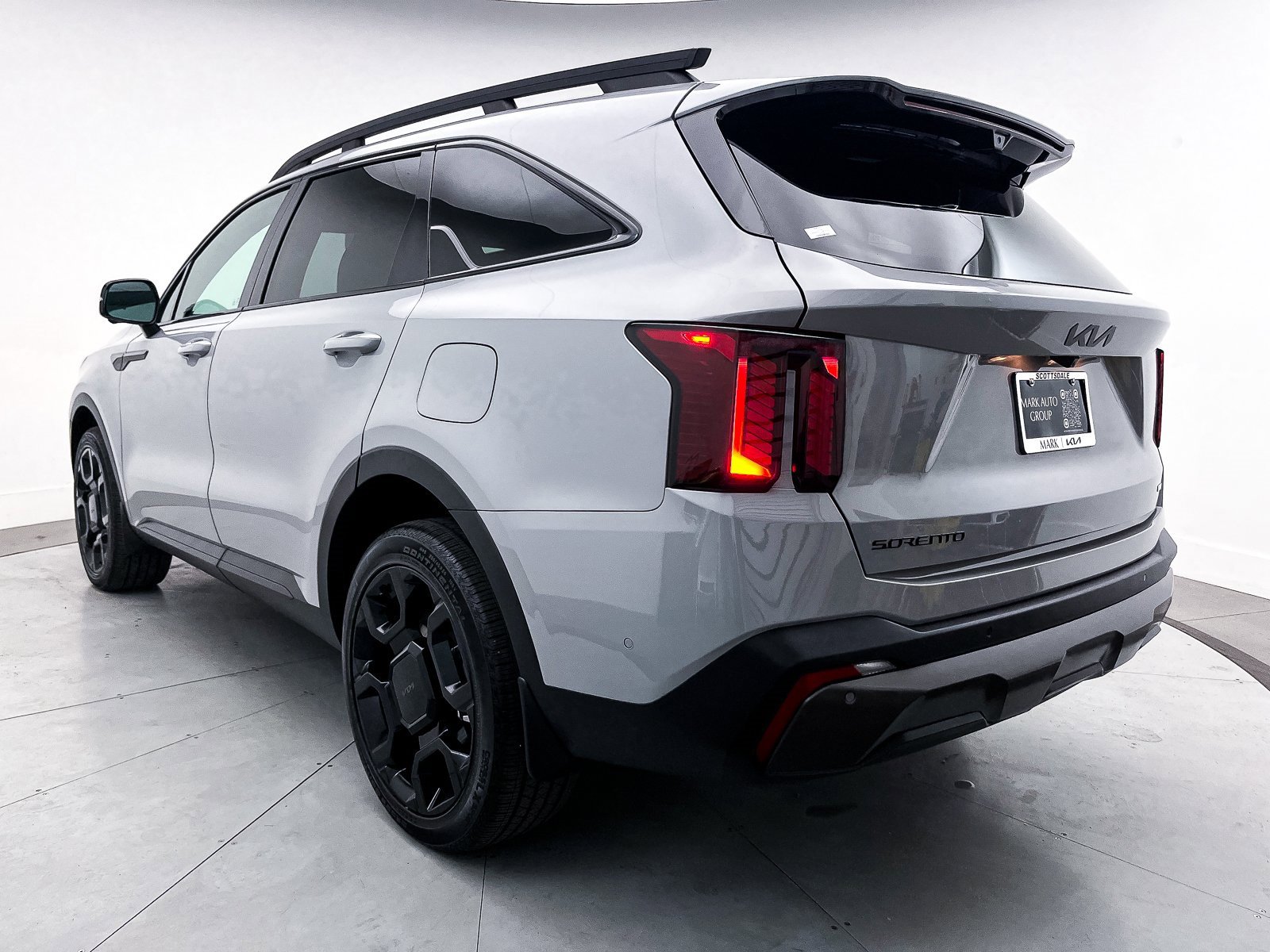 Used 2025 Kia Sorento SX Prestige image 14