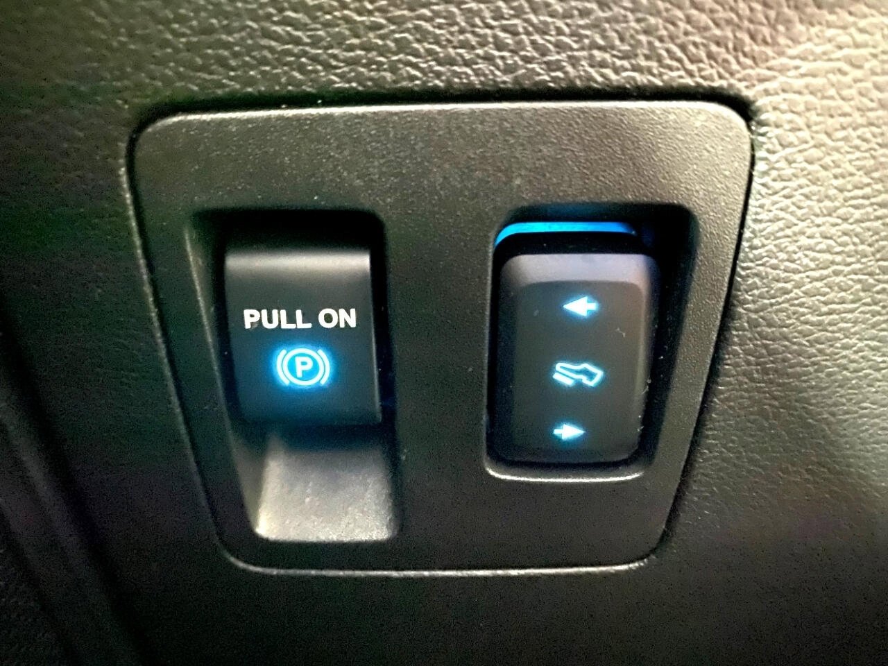 Used 2020 Ford F150 XLT w/ Equipment Group 302A Luxury image 23