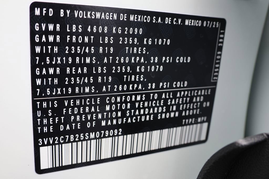 Used 2025 Volkswagen Taos SE image 40