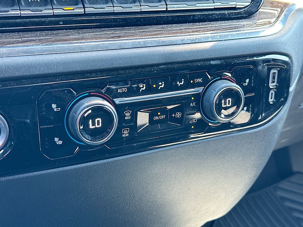 Used 2023 Chevrolet Silverado 1500 LT image 14