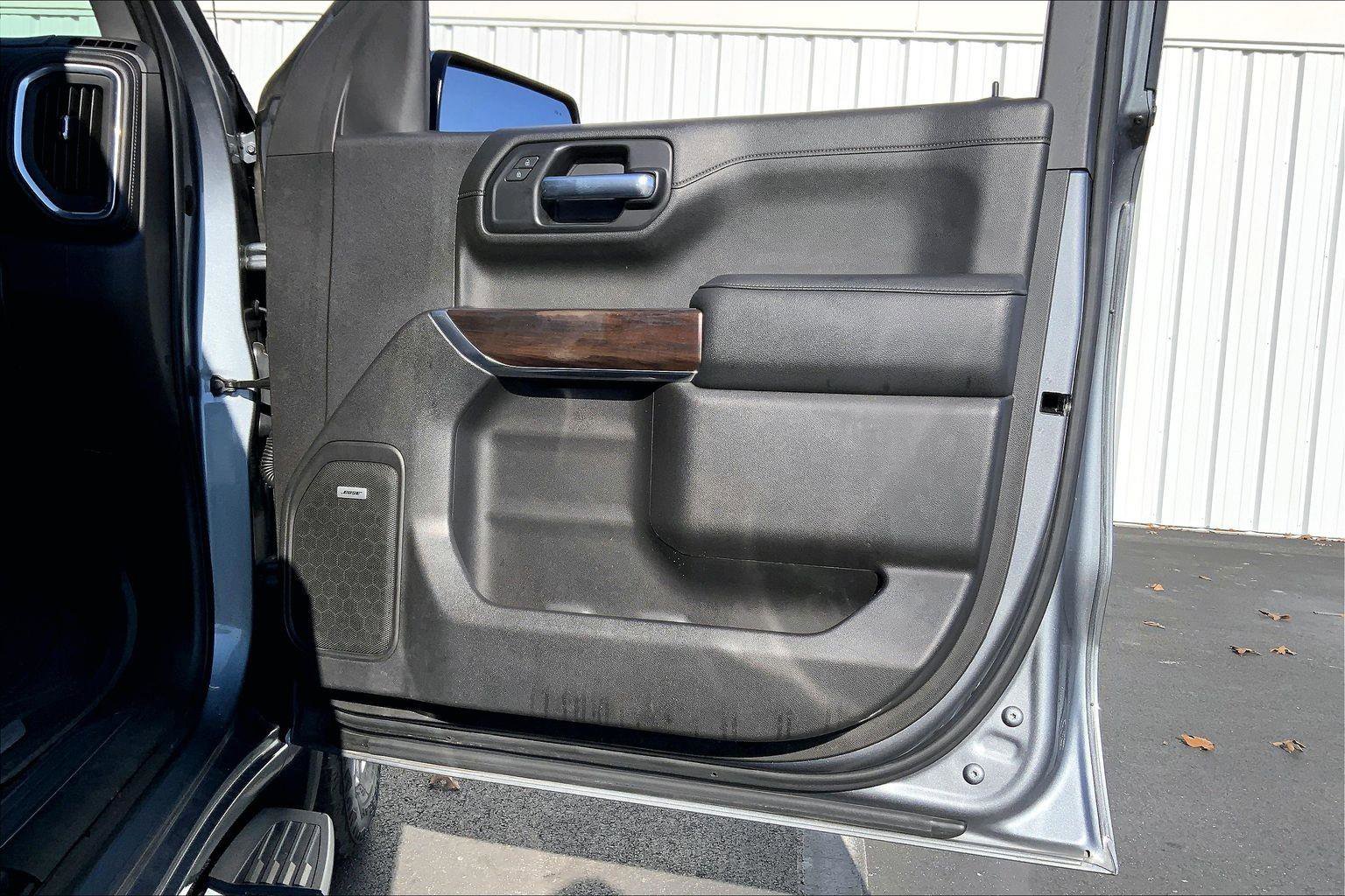 Used 2022 GMC Sierra 1500 SLT w/ SLT Premium Plus Package image 23