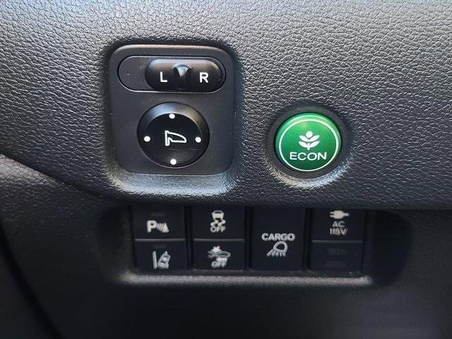 Certified 2020 Honda Ridgeline Black Edition image 27