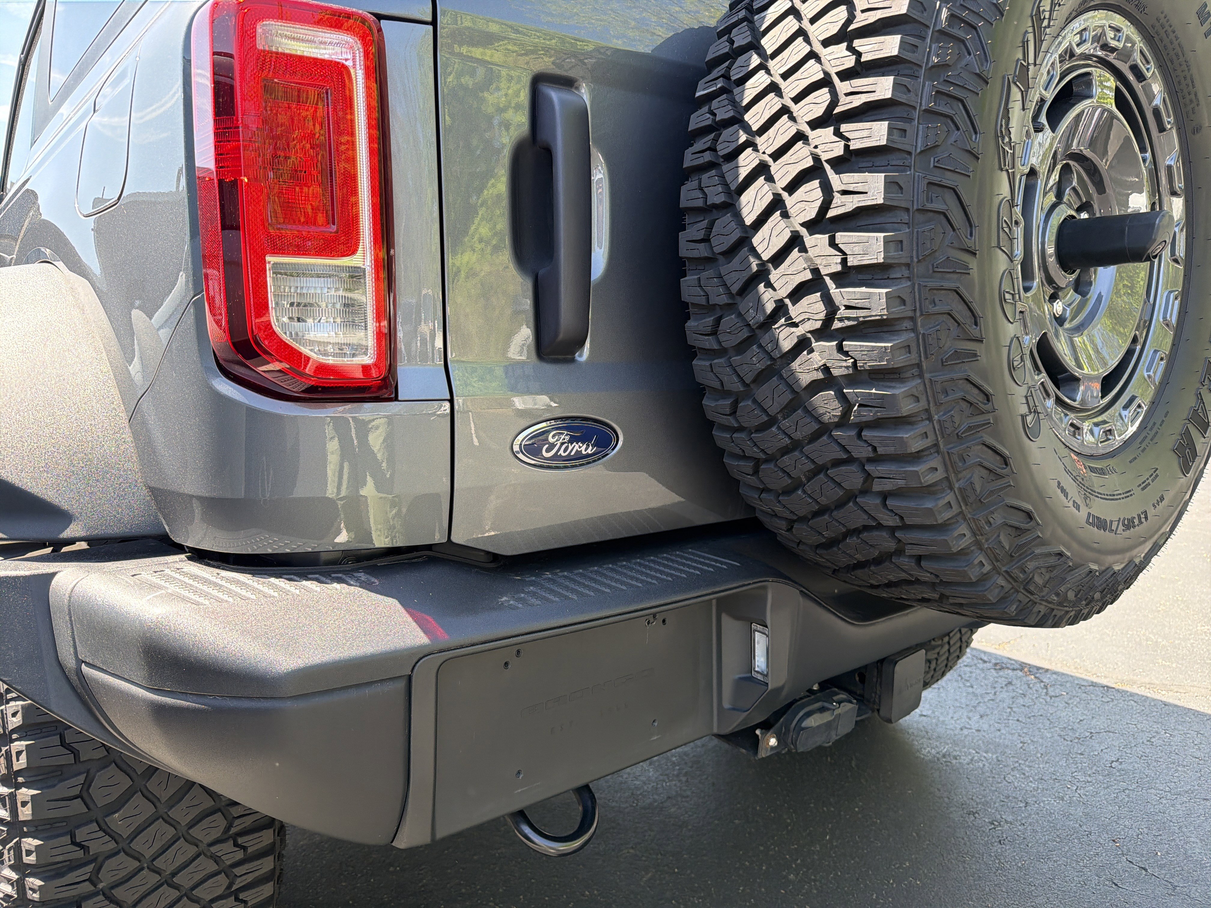 Used 2024 Ford Bronco Black Diamond image 10