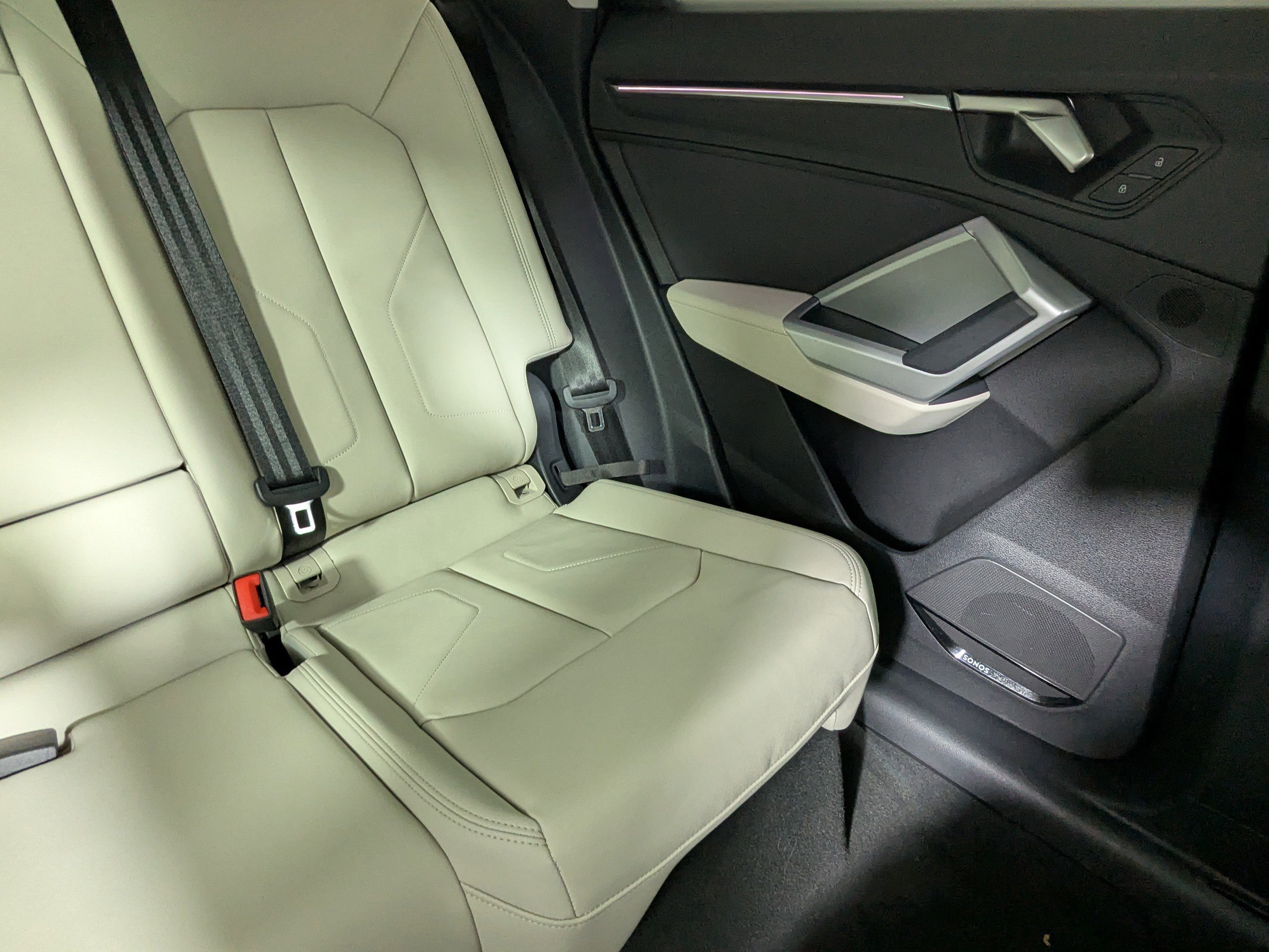 Certified 2024 Audi Q3 2.0T Premium Plus w/ Premium Plus Package image 14