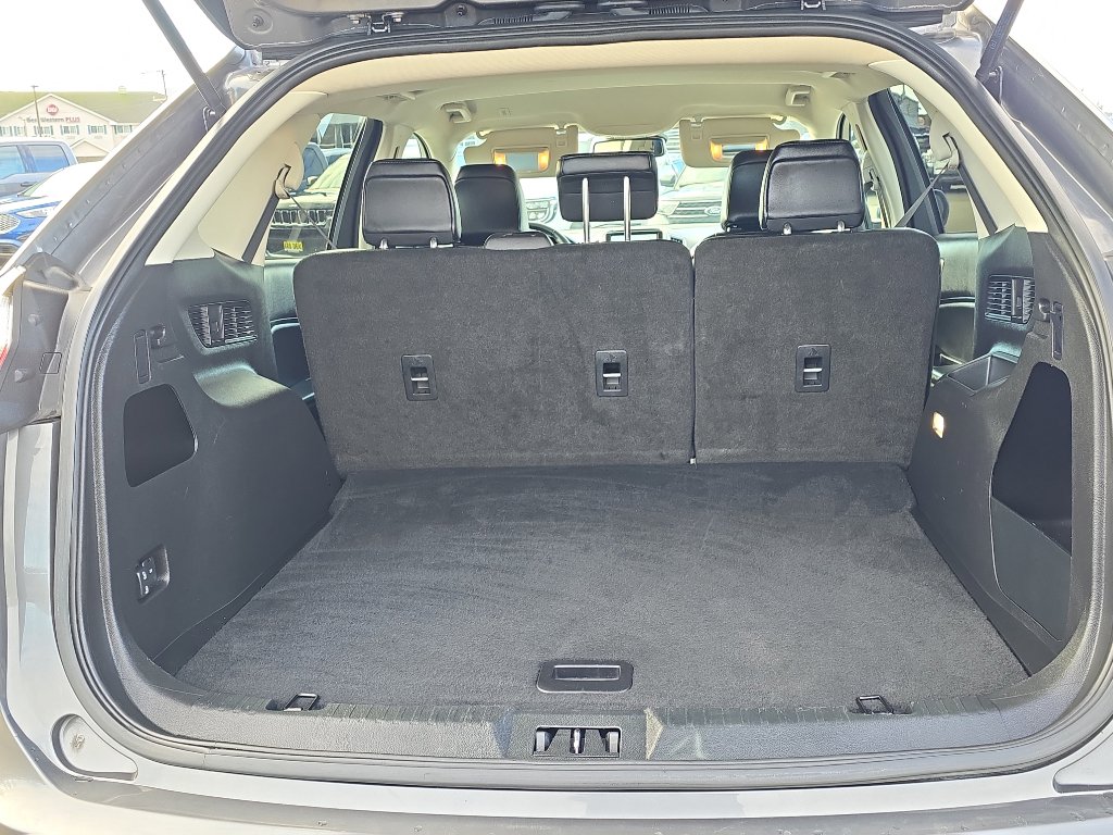 Certified 2024 Ford Edge SEL image 9