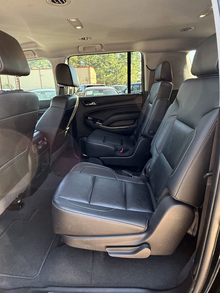 Used 2019 Chevrolet Suburban LT image 22