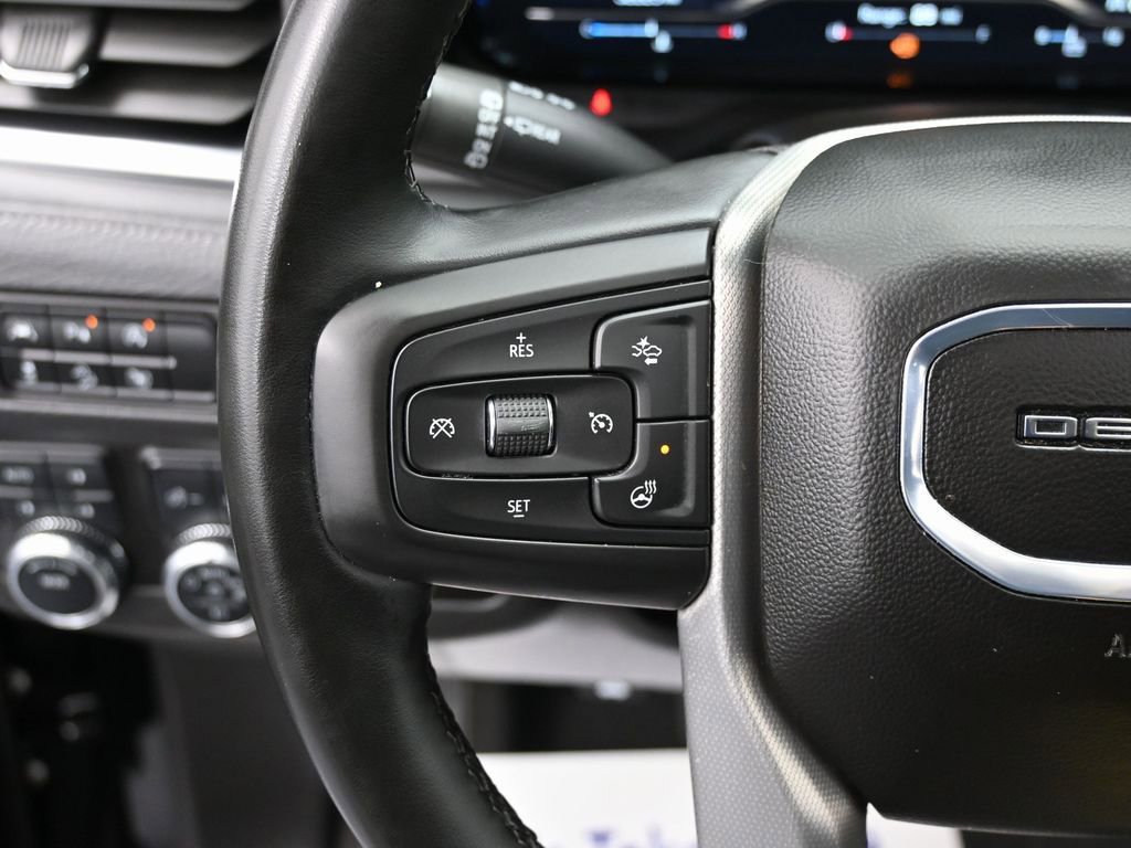 Used 2024 GMC Yukon Denali AWD/4WD image 18