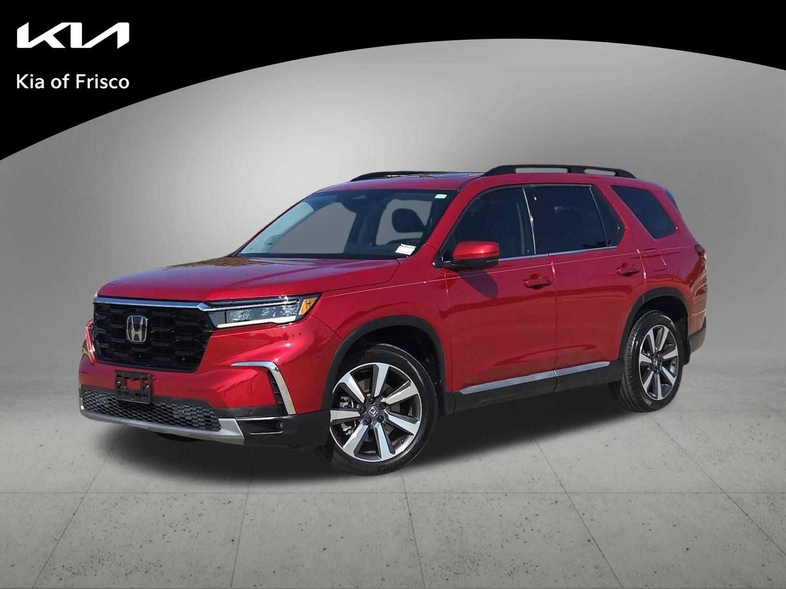 Used 2023 Honda Pilot Touring image 1