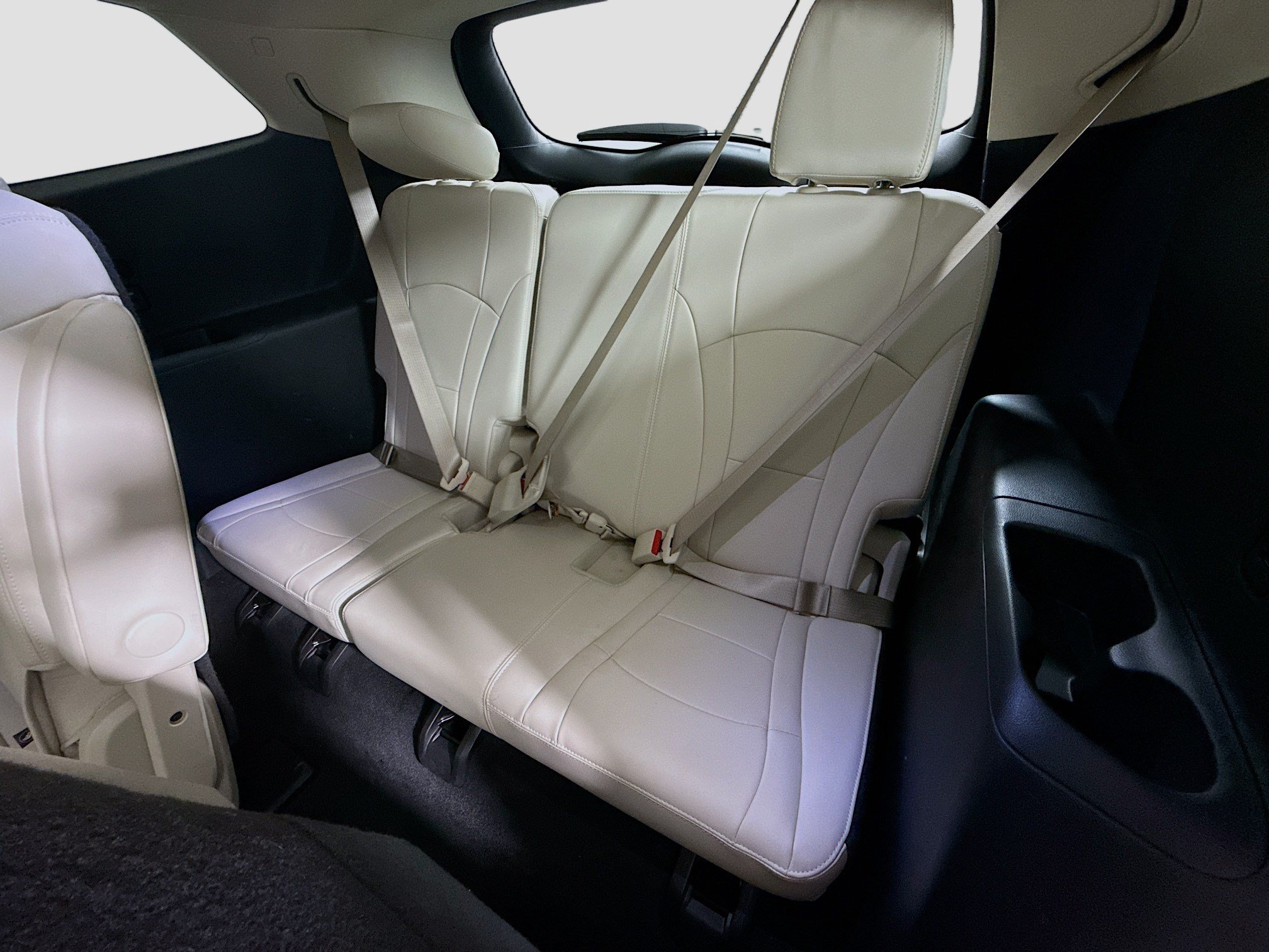 Used 2023 Buick Enclave Essence w/ Experience Buick Package FWD image 41