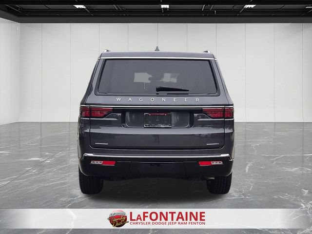 Used 2022 Jeep Wagoneer Series II AWD/4WD image 4