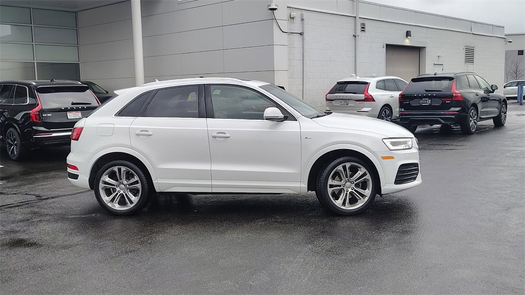 Used 2016 Audi Q3 2.0T Prestige w/ Prestige Package image 2