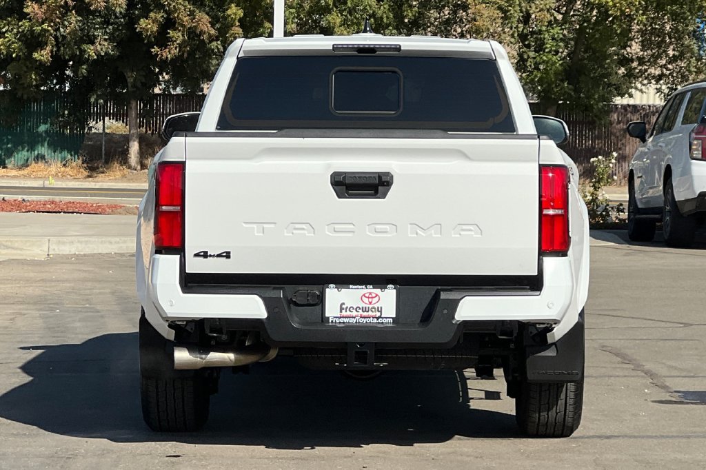 Certified 2026 Toyota Tacoma TRD Sport w/ TRD Sport Upgrade Package AWD/4WD image 6