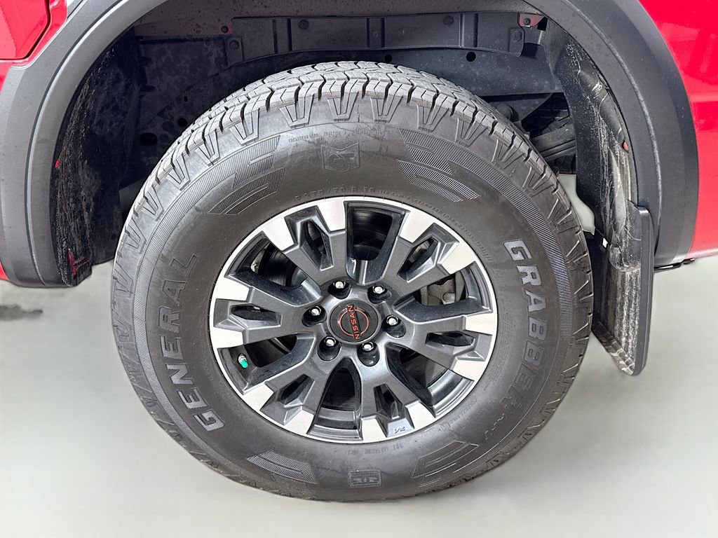 Used 2024 Nissan Titan PRO-4X w/ Pro-4x Convenience Package image 30