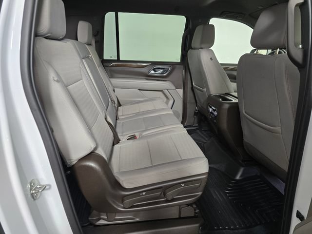 Used 2022 GMC Yukon XL SLE w/ Gmc Pro Safety Plus Package AWD/4WD image 13