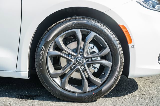 New 2026 Chrysler Pacifica Select image 22