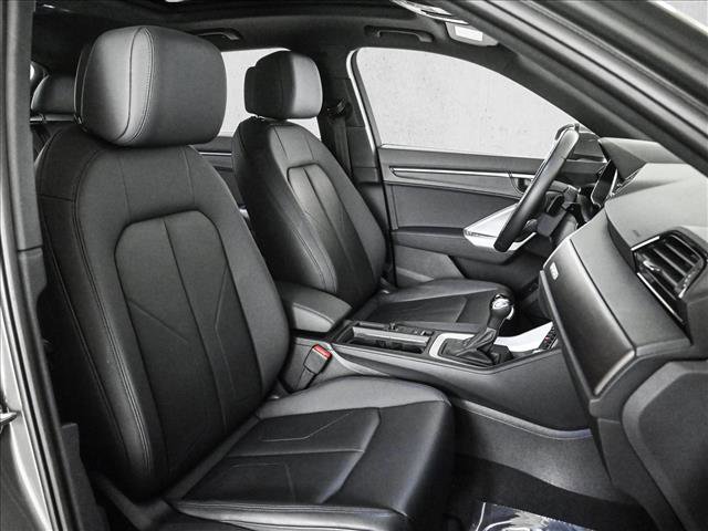 Used 2022 Audi Q3 2.0T Premium Plus image 22