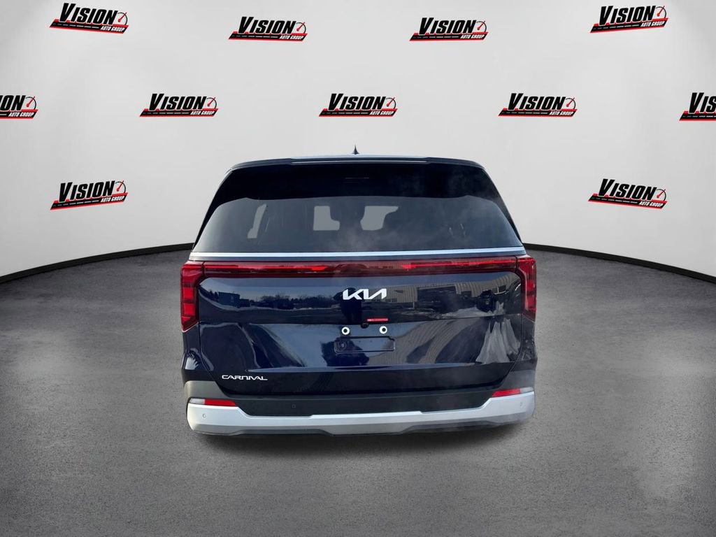 New 2026 Kia Carnival FWD image 6