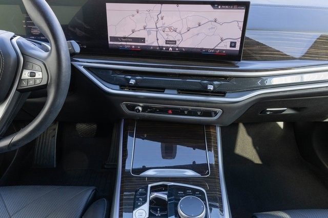 Used 2024 BMW X5 xDrive50e image 20