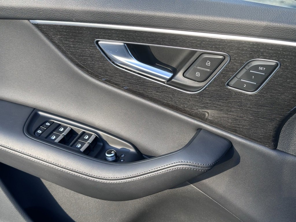 Used 2023 Audi Q7 3.0T Premium Plus w/ Premium Plus Package image 20