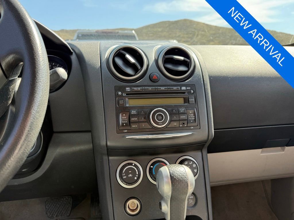 Used 2012 Nissan Rogue S AWD/4WD image 8