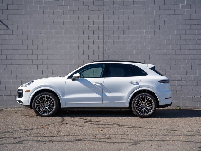 Certified 2022 Porsche Cayenne S video 2